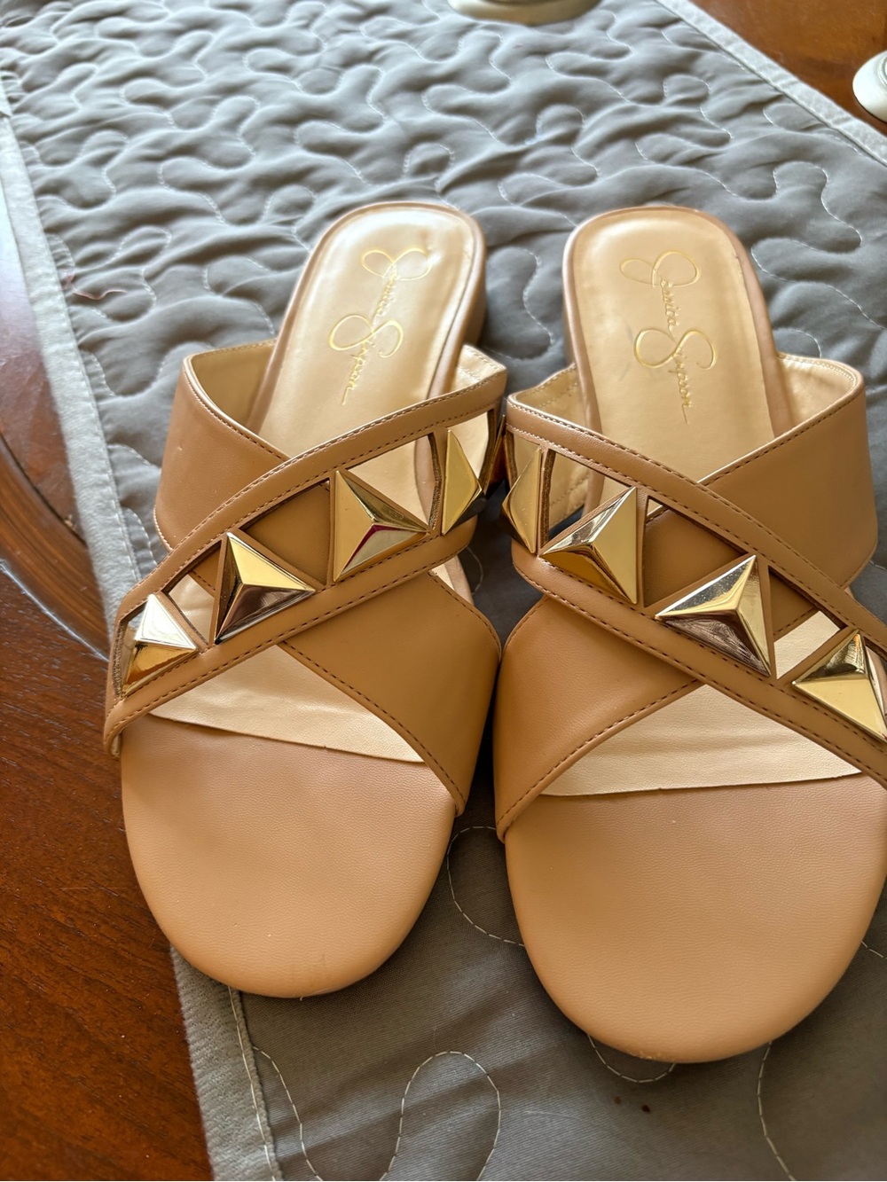Jessica Simpson Madrie Slide Sandals Women's Beige Studed Crisscross Strap-Sz 11
